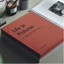 Stort Album Life in PIctures